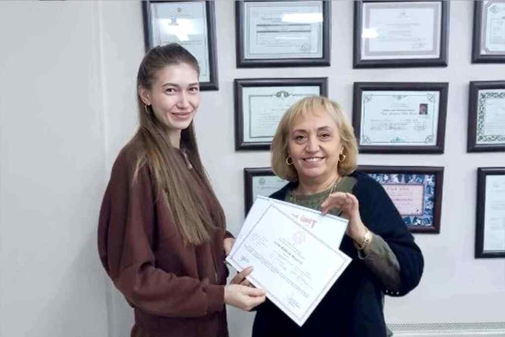 İstanbul moda tasarım kursu öğrencilerinin yıl içi etkinlik ve atölye çalışmaları.